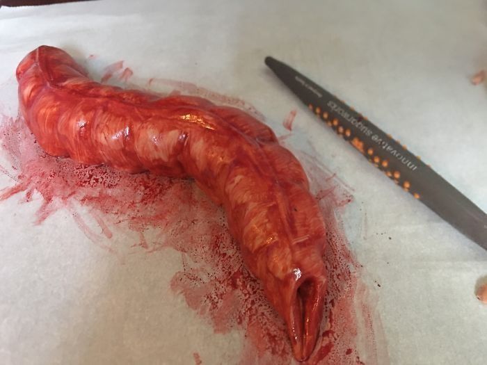 6. Oh tidak, potongan usus...