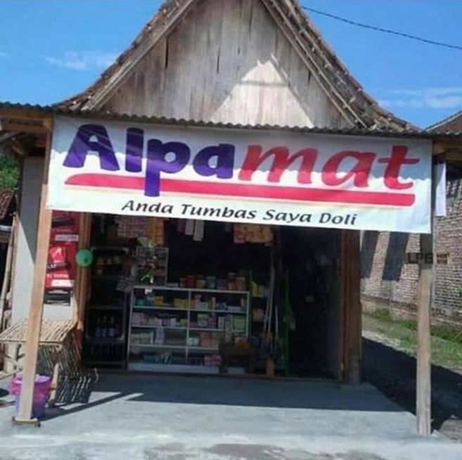 6. Kreatif banget deh ini, nggak cuma namanya aja yg di plesetin tapi juga taglinenya dong