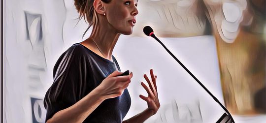 Kesulitan Belajar Public Speaking? Tingkatkan Diri dan Kemampuan Sekarang