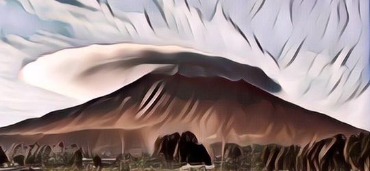 Ngeri! Ada Sosok Misterius yang Diketahui Turun dari Gunung Lawu: Ngasih Pesan untuk Masyarakat Jawa