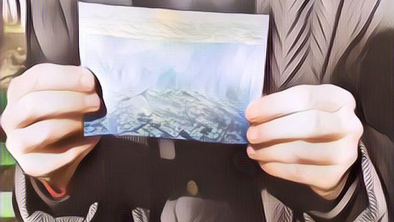 Klaim Jadi Seorang Time Travel, Pria Ini Bawa Foto yg Diambil Tahun 5000