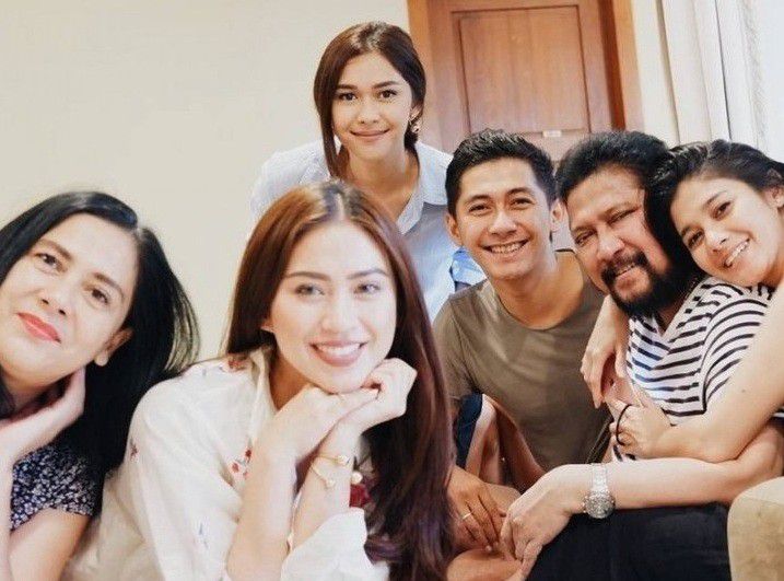 7. Jamal Mirdad dan Lydia Kandou