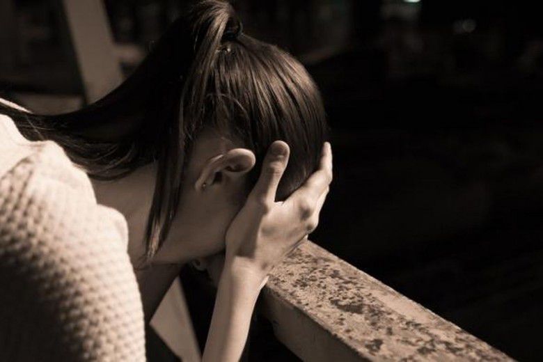 3. Pura-Pura Perhatian