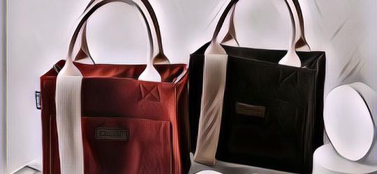 6 Rekomendasi Tas Selempang Wanita dari Brand Lokal yang Kece Badai