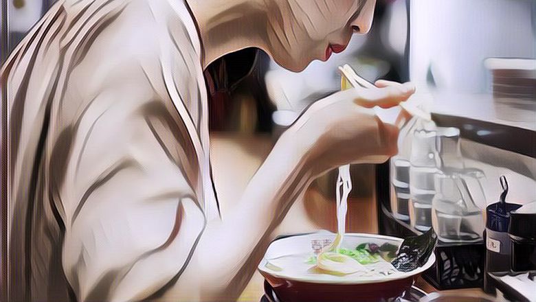 Pizza Hut Taiwan Rilis Menu Absurd: Pizza dengan Topping Ramen, Kenyang Banget Nih Pasti ...