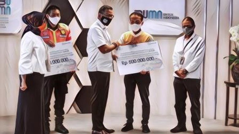 Tanggapan Sudjiwo Tedjo Pada Berita Viral Petugas KRL Kembalikan Uang Rp 500 Juta yang Tertinggal