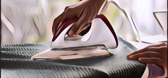 Wajib Coba, Begini Cara Setrika Baju Saat Mati Lampu