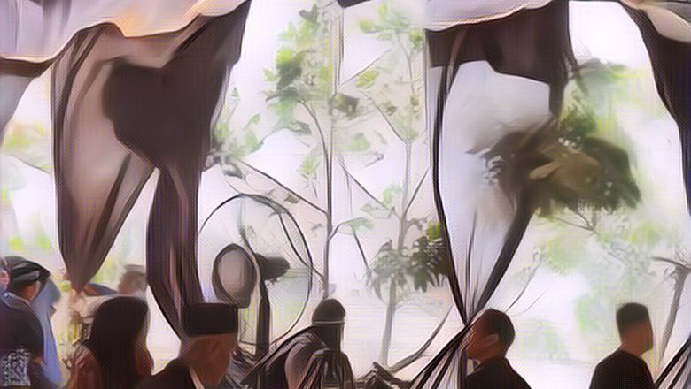 Kasihan, Momen Bahagia Pernikahan Ini Malah Berakhir Panik Gara-Gara Angin Kencang