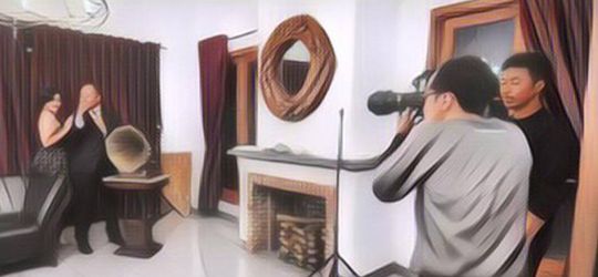 Cara Fotografer Ini Ambil Foto Prewed Bikin Ngakak, Warganet: Awas Aja Hasilnya Jelek