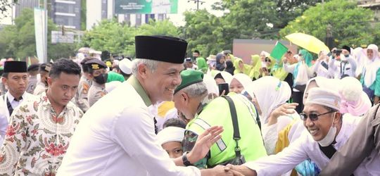 Pemimpin Idaman! Ini 5 Bukti Ganjar Pranowo Dekat dengan Rakyat