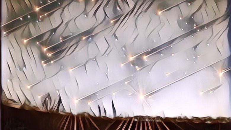 Hujan Meteor Geminid Lewat Indonesia Tadi Malam, Tampilannya Kayak Kerlap Kerlip Kembang Api!