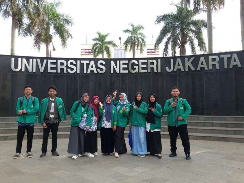 Jas Almamater Warna Hijau