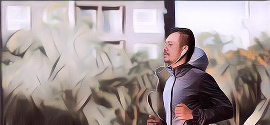 Ternyata Gak Cuma Buat Gaya-Gayaan, Ini Manfaat Menggunakan Jaket Saat Olahraga