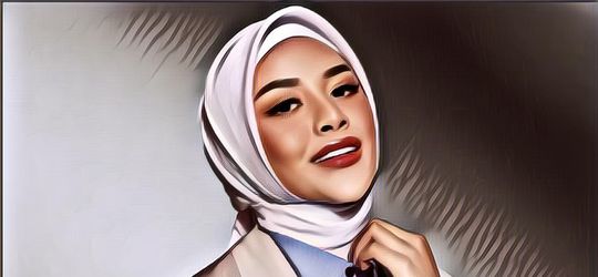 Aurel Hermansyah Pamer Pakai Makeup, Harga Foundationnya Bikin Netizen Elus-Elus Dada