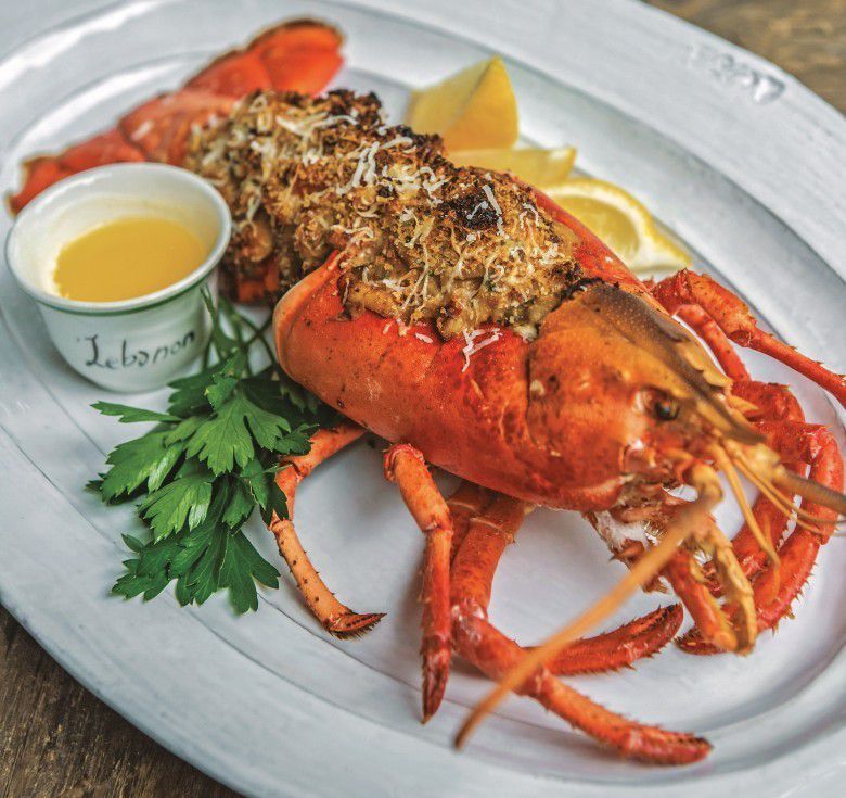 5. Lobster, kepiting, dan beberapa masakan laut lainnya