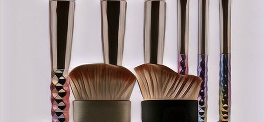 Mengenal 5 Jenis Aplikator Makeup Yang Bisa Bikin Dandan Lebih Gampang