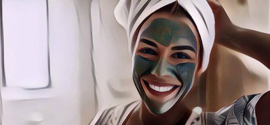 Sibuk Maskeran Saat Kerja, Karyawan Ini Mendadak Panik Saat Datang Pelanggan