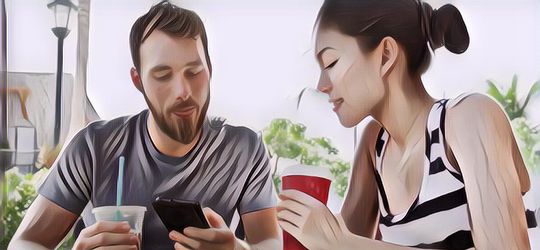 Beberapa Alasan Kenapa Cowok Males Unggah Foto Pacarnya di Media Sosial