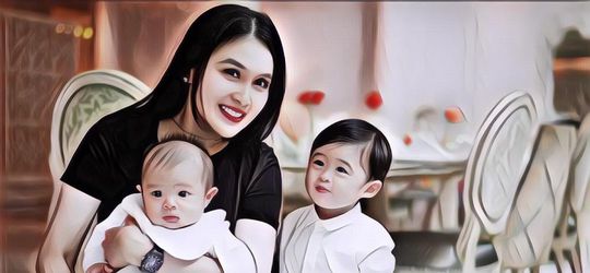 Mobil Ditabrakin Sampek Penyok, Reaksi Sandra Dewi 'Udah Maafin Aja'