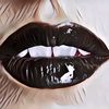 Gak Pengin Punya Bibir Hitam, Hindari Kebiasaan Ini