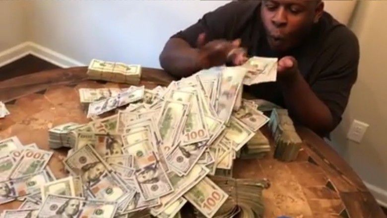 4. Tak suka berfoya-foya