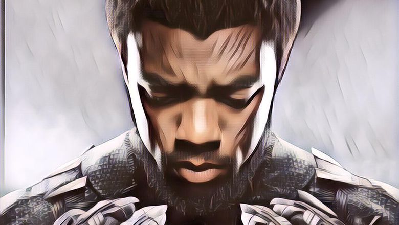 Aktor Black Panther Pakai Kursi Roda, Sakit Apakah Dia?