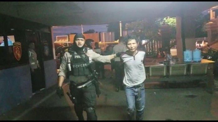 # Sukses Memimpin Tim Raimas Backbone