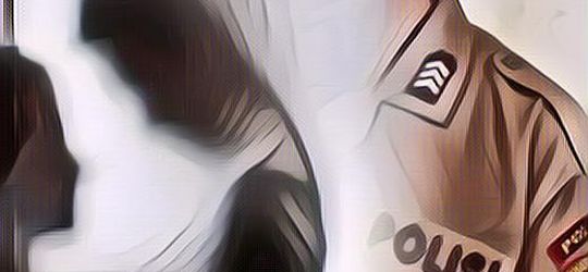 Nyesek! Polisi Ini Gerebek Istrinya Yang Berprofesi Polwan Di Rumah Pemuka Agama Tengah Malam, Diduga Berzina Setelah Membuntutinya