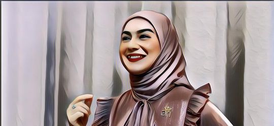 4 Artis Cantik Ini Malah Putuskan Hilangkan Gingsul, Fans Banyak Kecewa