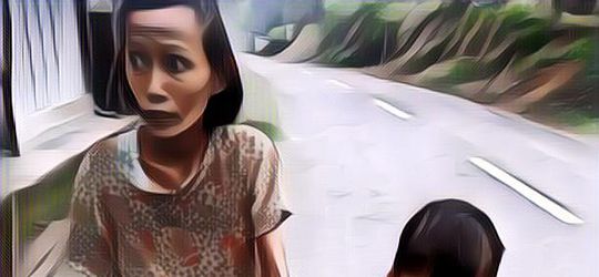 Hidup Tanpa Ayah, Bocah 5 Tahun Ini Selalu Melindungi dan Menggenggam Tangan Ibunya yang Buta