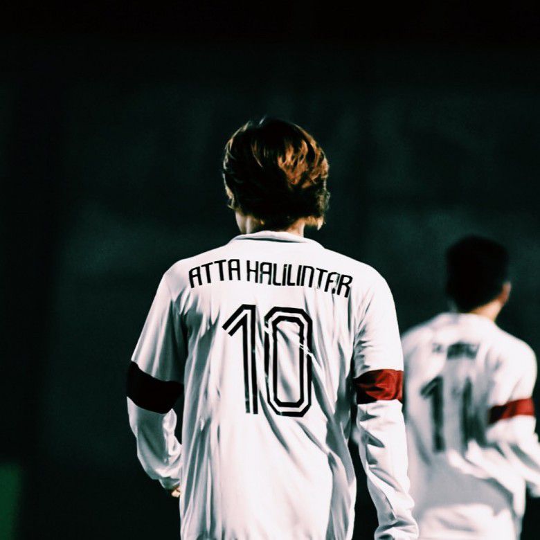 2. Atta dan Sepak Bola