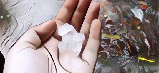 Begini 5 Fakta Soal Hujan Es Yang Berbeda Dengan Salju