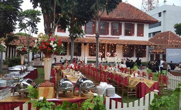 2. Masyarakat memanfaatkannya sebagai tempat pernikahan