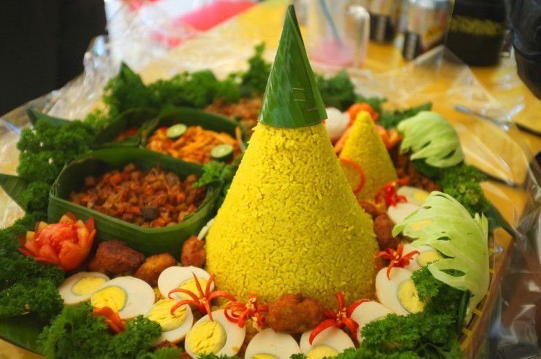 Sejarah Dan Makna Dibalik Nasi Tumpeng Ternyata Menyimpan Nilai