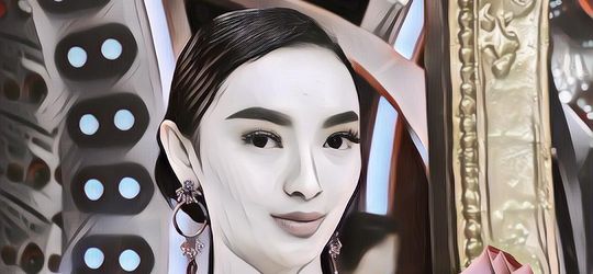 Zaskia Gotik Tampil Santai, Tapi Tasnya Nggak Santai