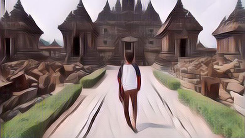 Aturan Nggak Tertulis yang Wajib Dipatuhi Waktu Liburan ke Candi