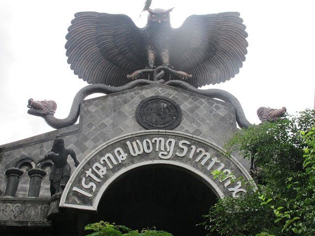 # Berniat Memanfaatkan Kemampuannya Sebagai Paranormal