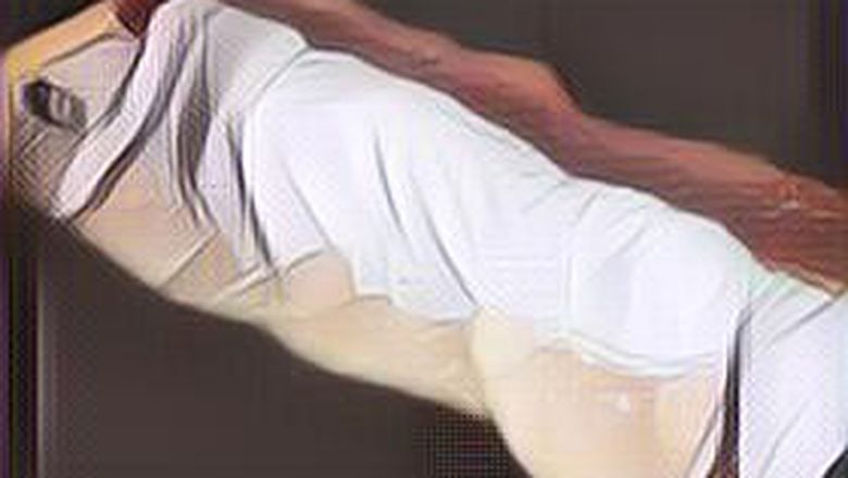 Penasaran Rasanya Malam Pertama di Kuburan, Pria Ini Simulasi Jadi Jenazah