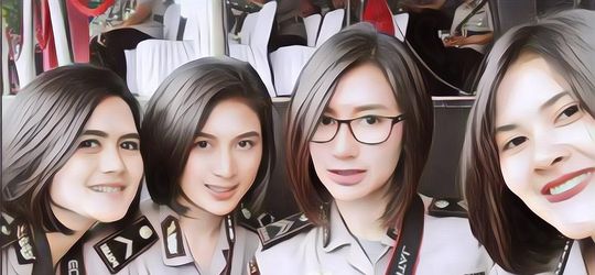 Mau Jadi Pacar Polwan? Begini Suka Duka Punya Pacar Polisi Wanita