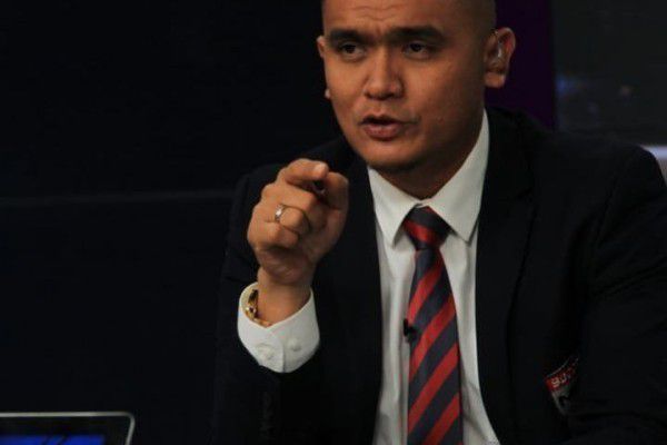 Gaya Komentator Valentino Sesuai Arahan