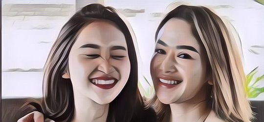 Sosok Suami Dipertanyakan Usai Umumkan Kehamilan, Anak YouTuber Farida Nurhan Bongkar Momen Pertemuan Hingga Pernikahan