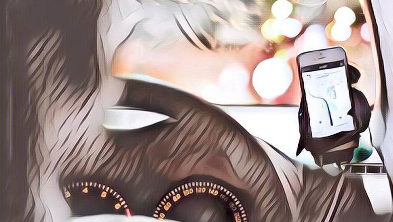 Seorang Sopir Taksi Mengaku Tak Fokus Menyetir, Alasannya Bikin Mewek