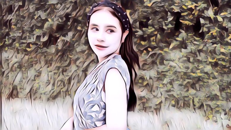 Prilly Latuconsina Pamer Tubuh Bagian Depan Usai Gym, Netizen Salfok dengan Perutnya