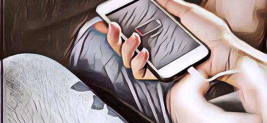 5 Kebiasaan Buruk yang Bisa Membuat Baterai Ponsel Cepet Rusak, Apa Saja Tuh?