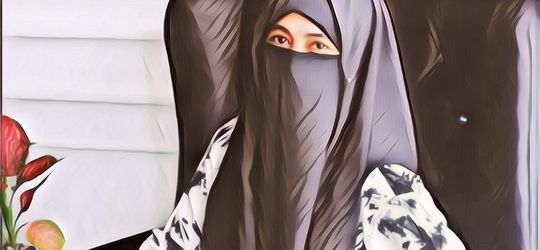 Dulu Ditutupi, Kenapa Umi Pipik Tiba-Tiba Membongkar Fakta Poligami Uje?