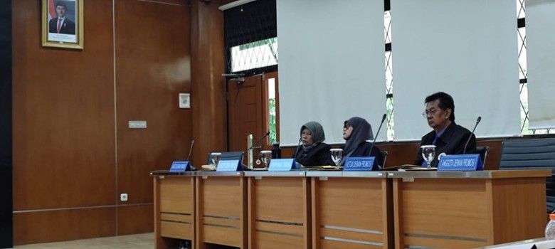 Mengangkat Sisi Lain Masyarakat dalam Disertasi