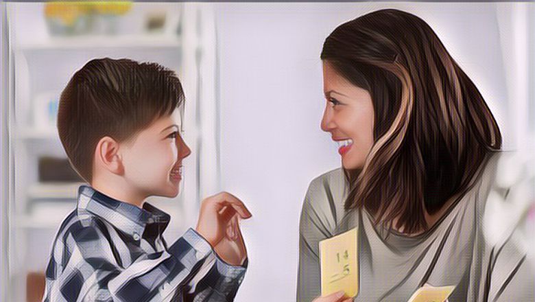 Viral Pasangan Pria Berusia 52 Tahun dan Wanita 42 Tahun Mengantar Anak Pertamanya yang Masih TK