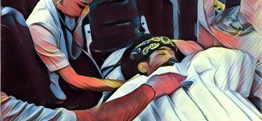 Menjalankan Aksi Ekstrim, Master Limbad Kritis Setelah 14 Jam Mengubur Diri Dalam Es