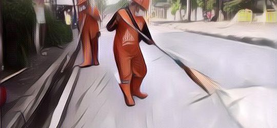 Sudah Tahu Belum, Kenapa Baju Petugas Kebersihan Warnanya Oranye?
