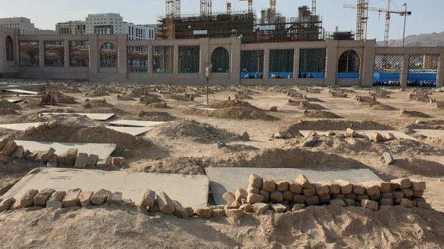 # Penampakan Makam Orang Indonesia di Mekkah